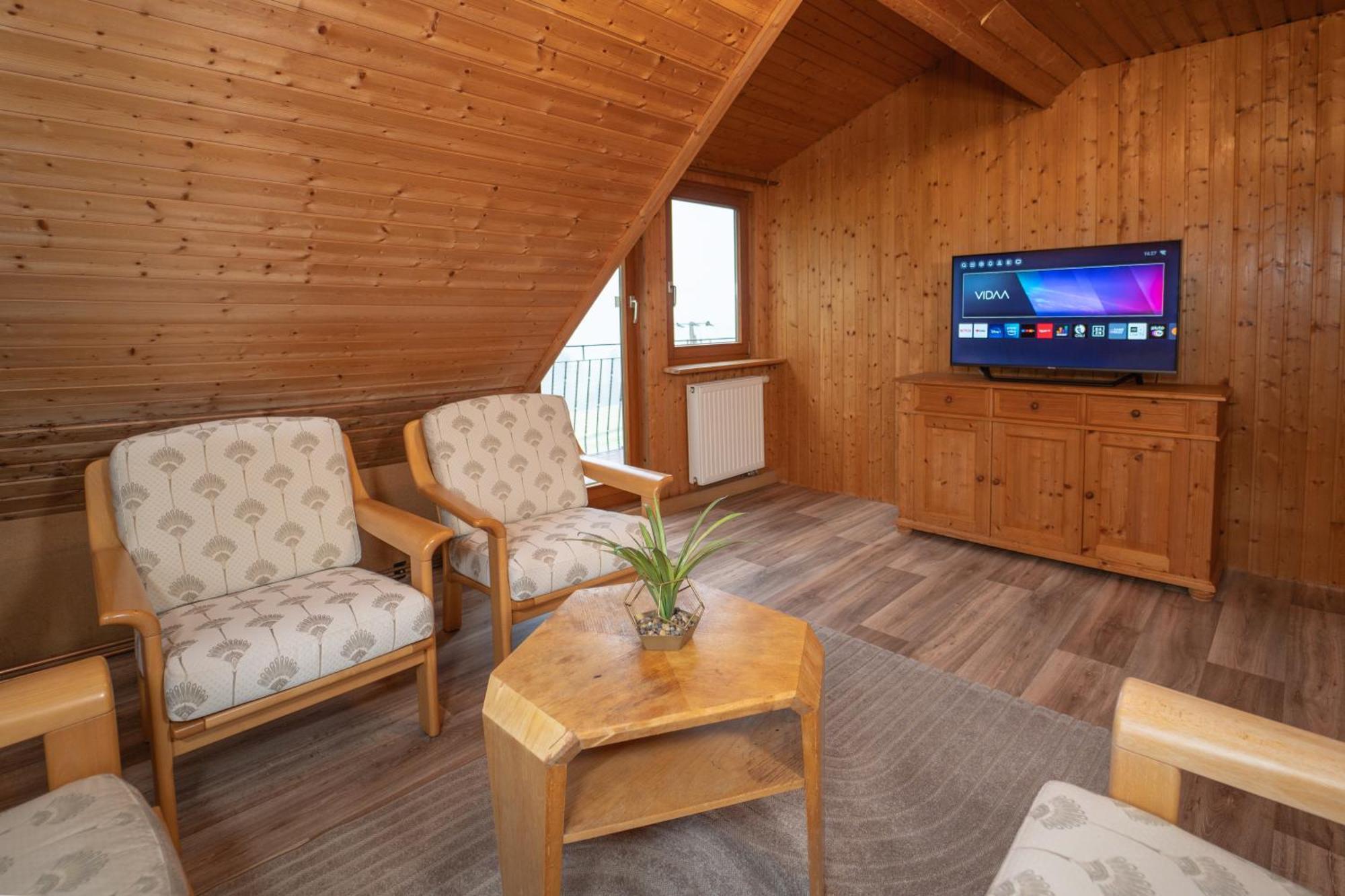 Range - Landhaus Mit Panoramablick - 2 Apartments - Wlan - Tv - Bis Zu 11 Personen Winterbach  Eksteriør billede